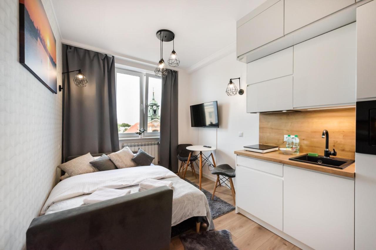 City Centre High Floor View Apartments Варшава Екстер'єр фото